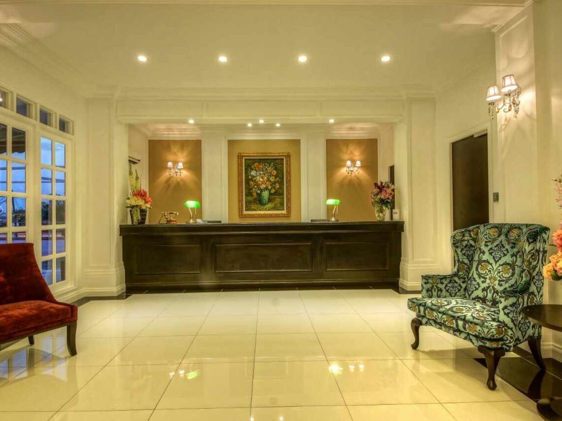 Merdeka Hotel Kluang Exterior foto